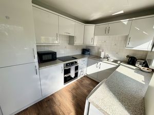 Kitchen- click for photo gallery
